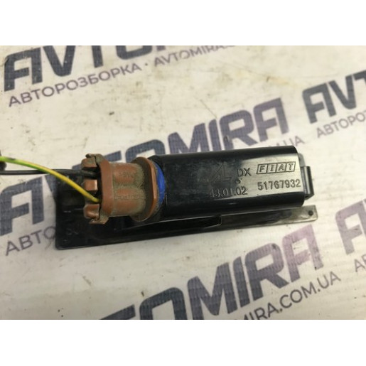  Подсветка номера Fiat Punto 2005-2018 51767932